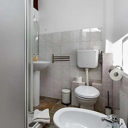 Assaje Guestroom 3* Ольбия