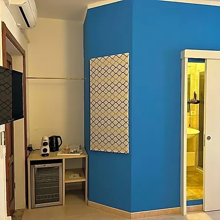 Assaje Guestroom Ольбия