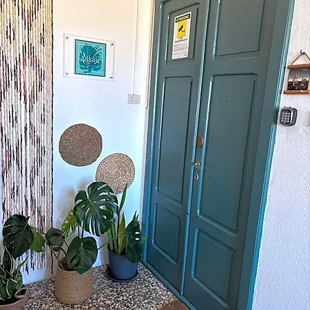 Assaje Guestroom